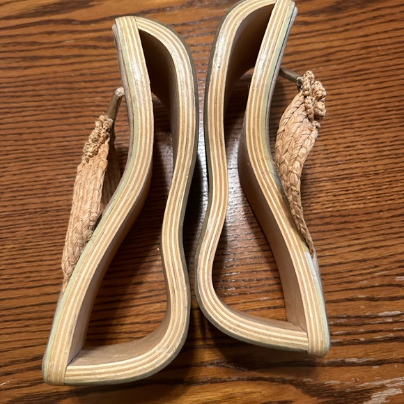 Unique sandals - Picture 5 of 9